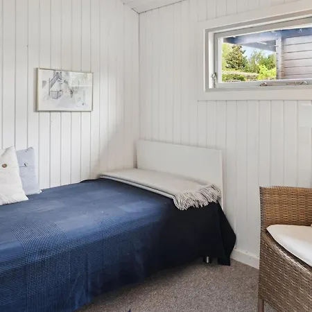 Holmwith - 200m From The Sea By Interhome